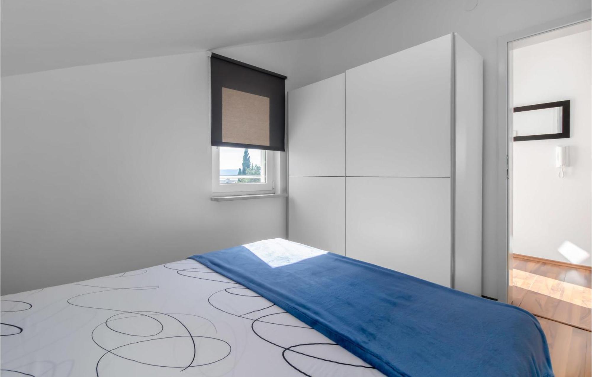 Stunning Apartment In Dramalj With House Sea View Kültér fotó