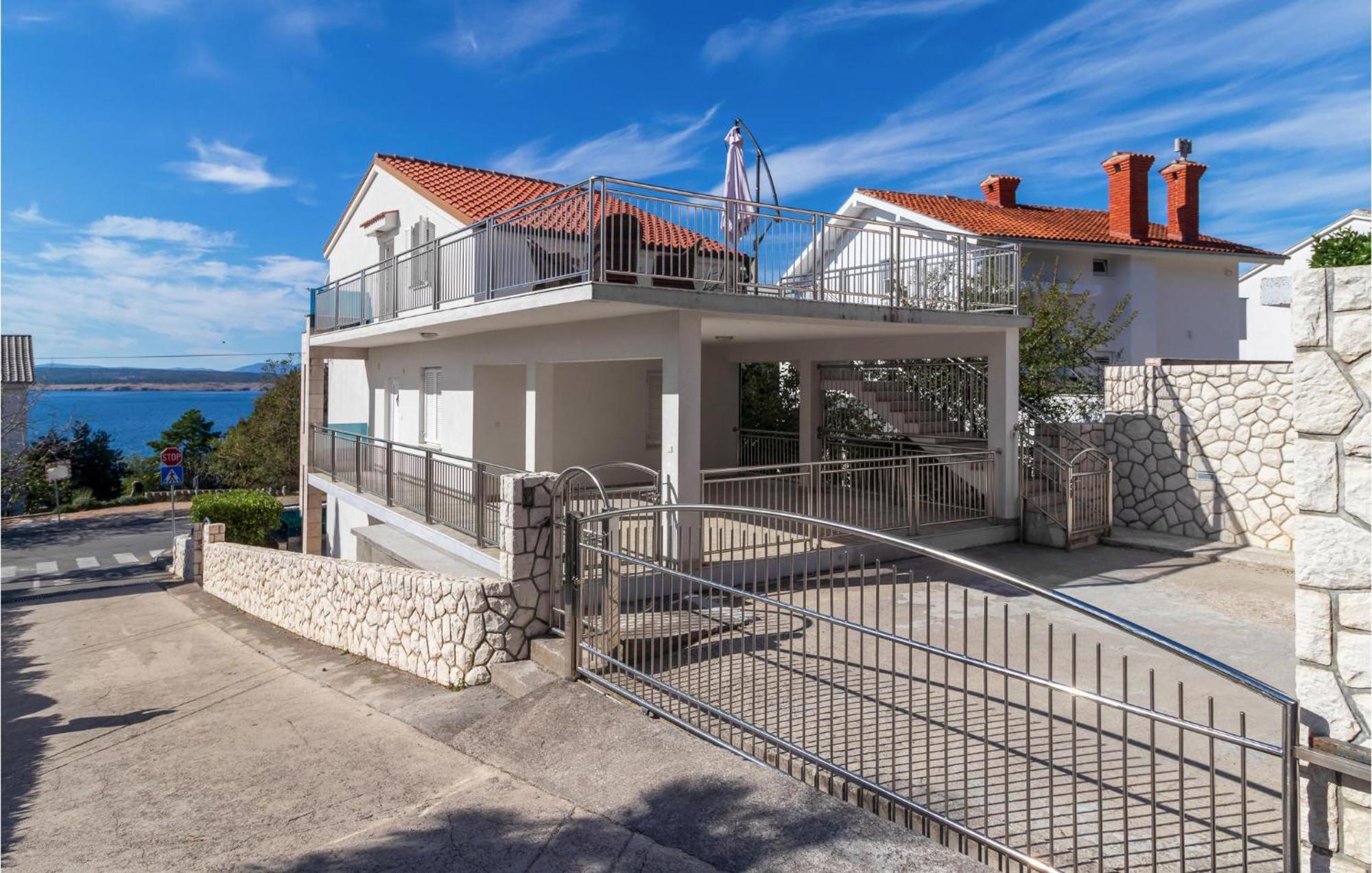 Stunning Apartment In Dramalj With House Sea View Kültér fotó