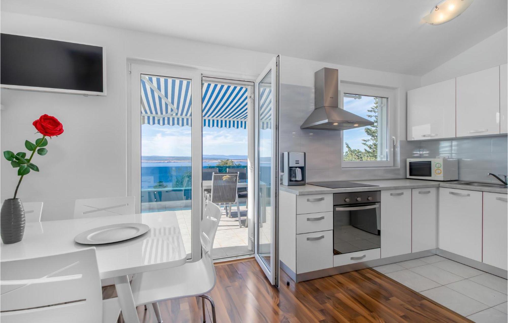 Stunning Apartment In Dramalj With House Sea View Kültér fotó